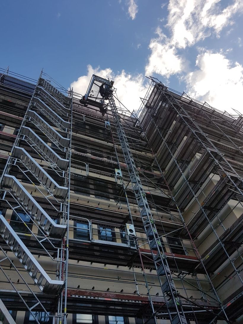 Aufgestelltes Baugerüst der Union Gerüstbau GmbH